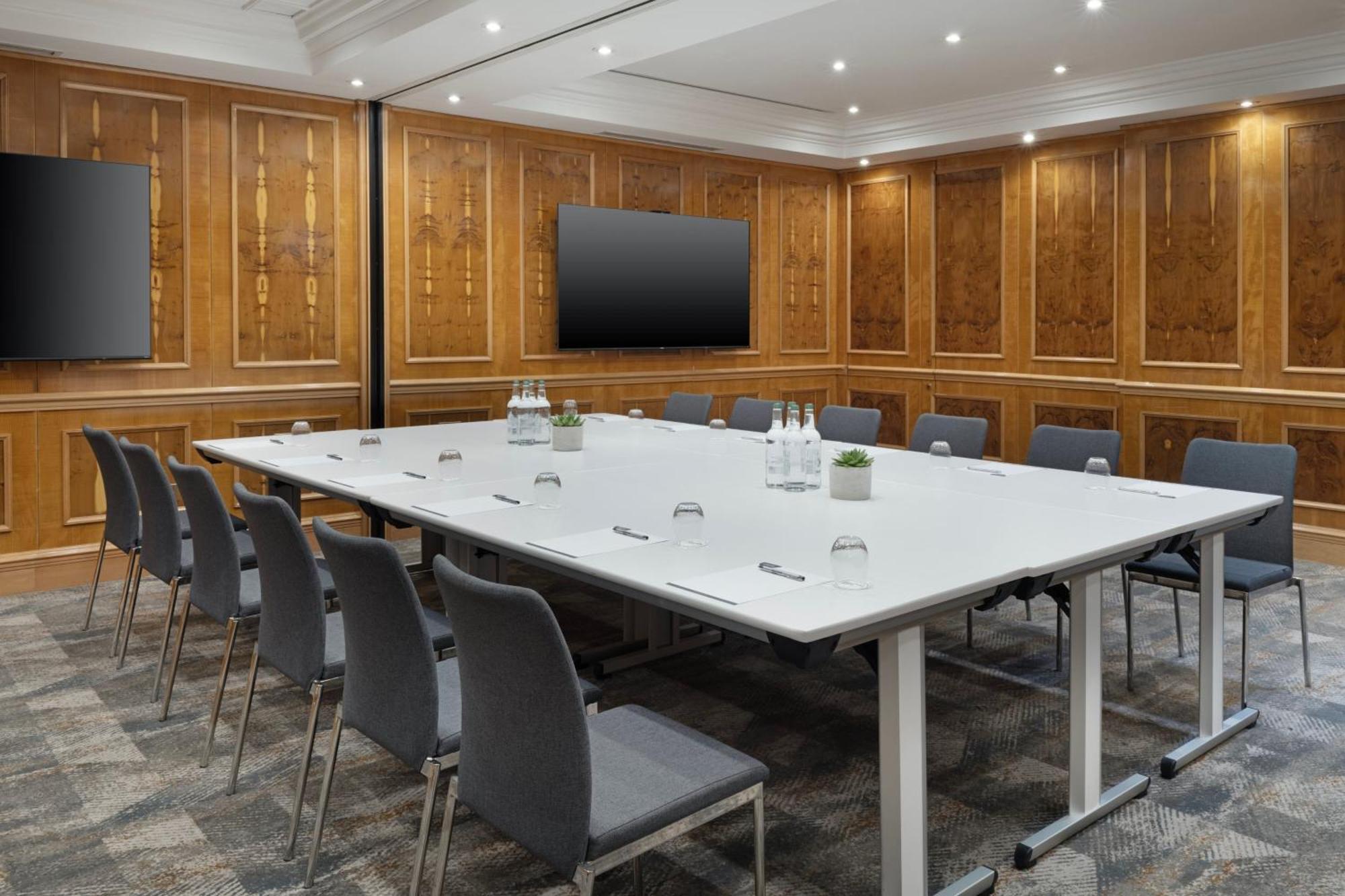 Delta Hotels By Marriott Bristol City Centre Экстерьер фото