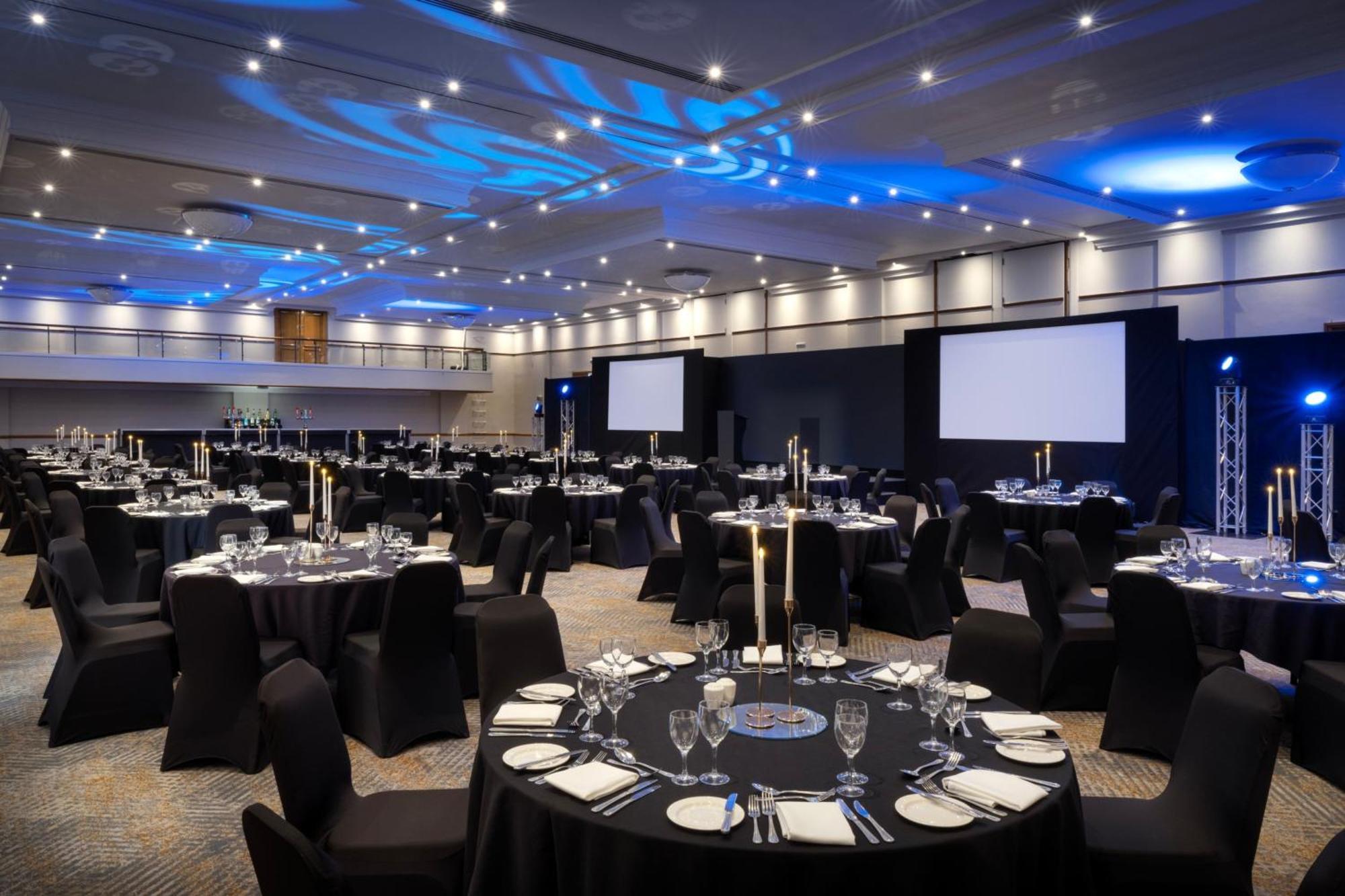 Delta Hotels By Marriott Bristol City Centre Экстерьер фото