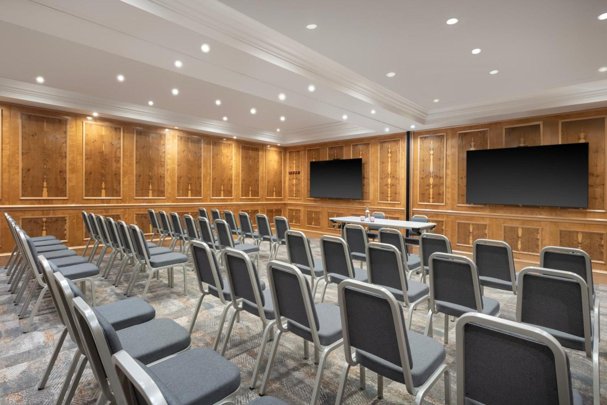 Delta Hotels By Marriott Bristol City Centre Экстерьер фото