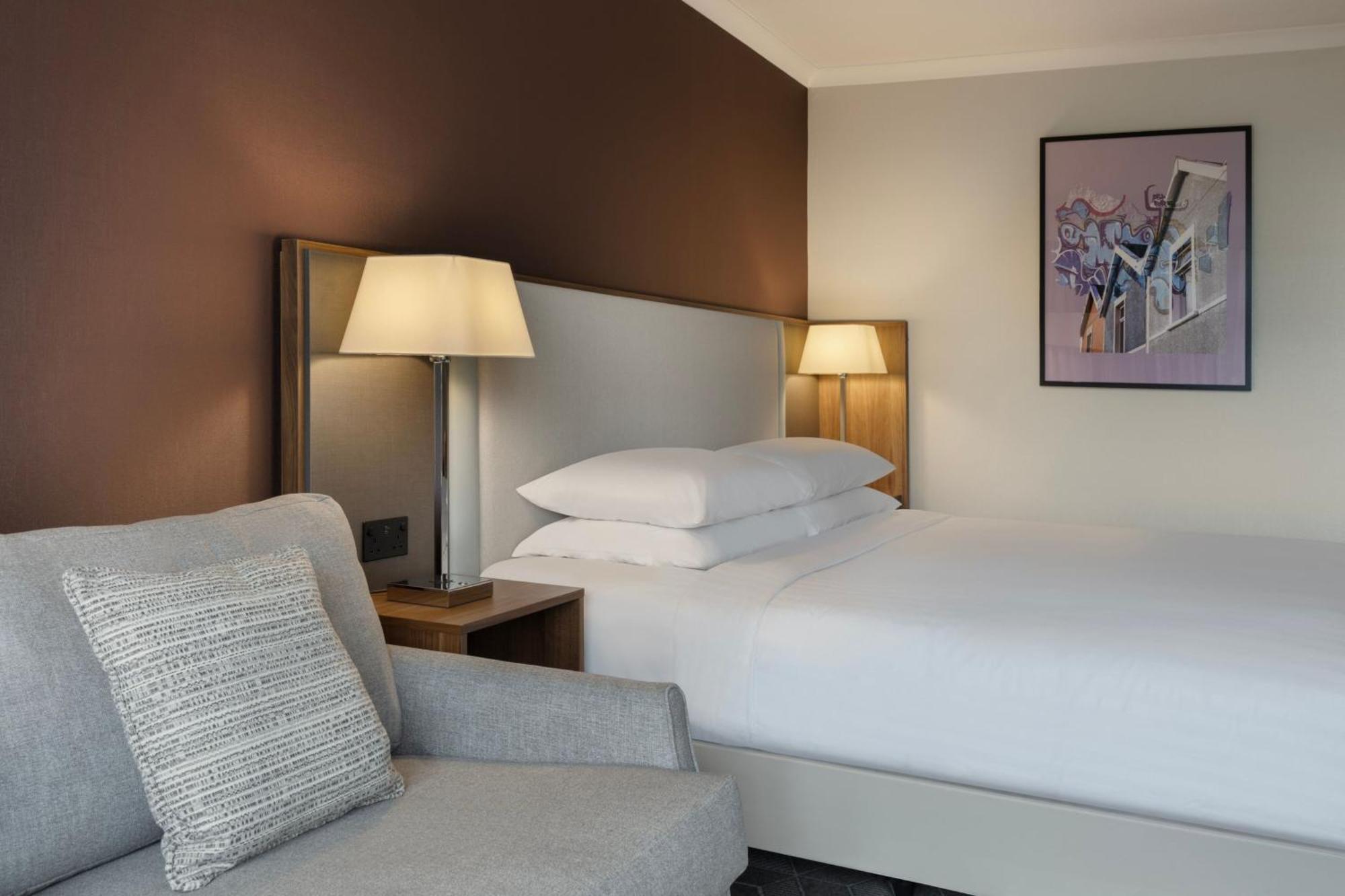 Delta Hotels By Marriott Bristol City Centre Экстерьер фото